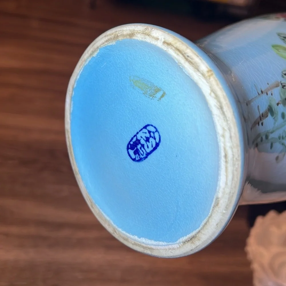11.5” Vintage Asian oriental style blue Handpainted floral large porcelain vase - Picture 9 of 10
